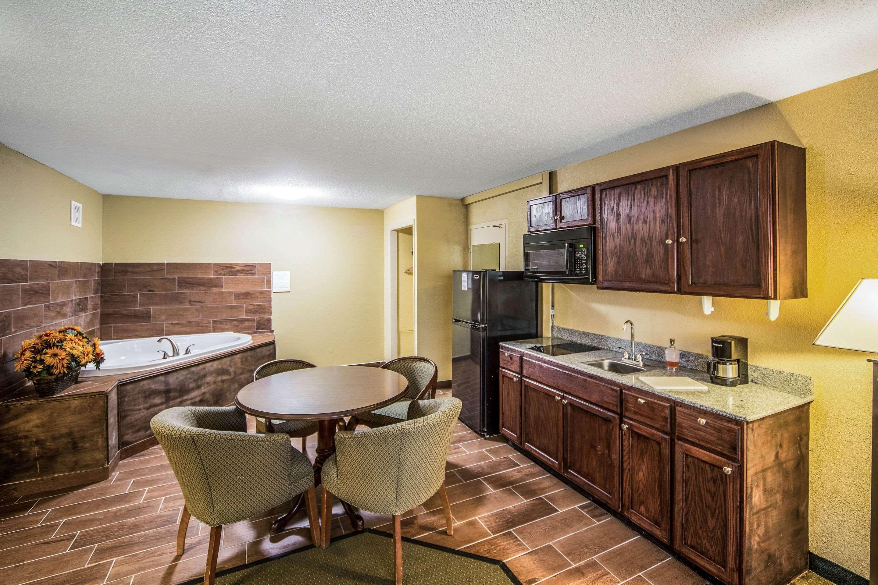 Fort Wayne Extended Stay Exterior photo